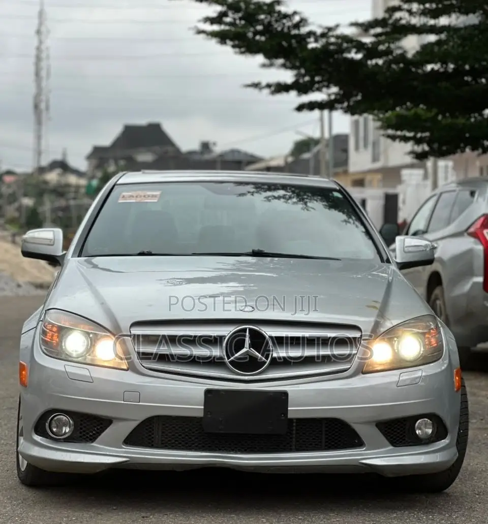 Mercedes-Benz C300 2009 Silver