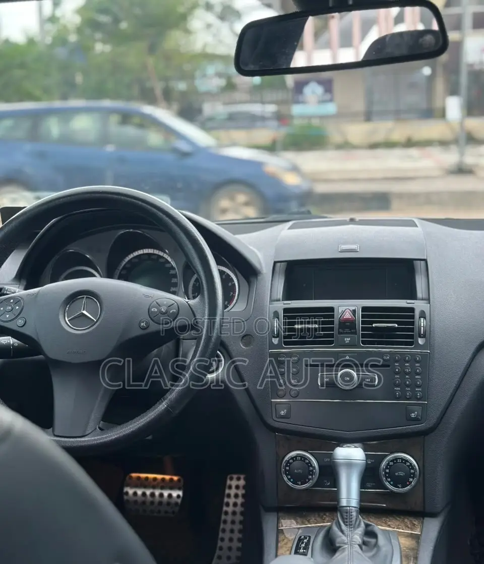 Mercedes-Benz C300 2009 Silver