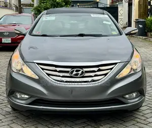 Hyundai Sonata Limited Sedan FWD (2.4L 4cyl 6A) 2013 Gray