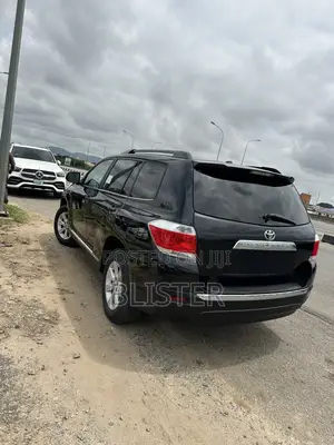 Toyota Highlander 3.5L 4WD 2013 Black