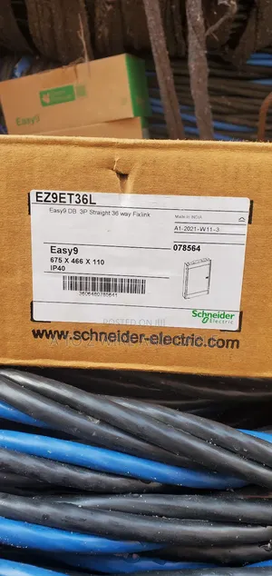 Original Schneider Easy9 36 Way 3 Phase Distribution Board (Db)
