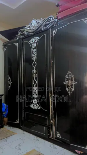 Royal Bed With Mattress