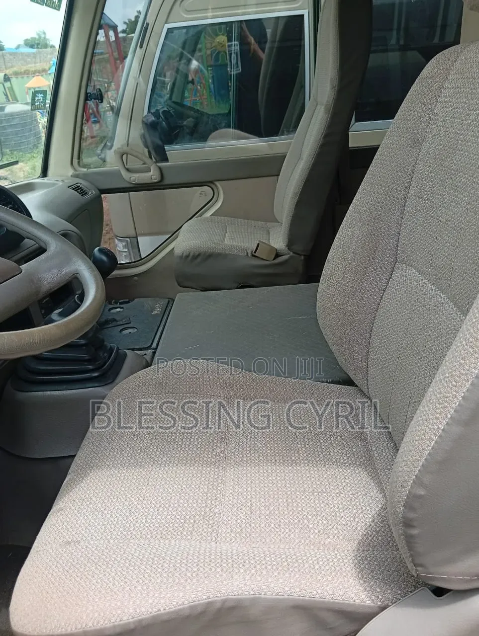 Toyota Coaster 2010 Gold