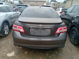 Toyota Camry 2011 Gray