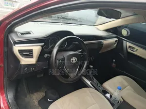 Toyota Corolla 2014 Red