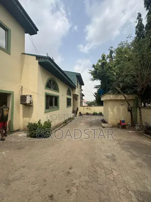 19bdrm Block of Flats in Wuse 2 for sale