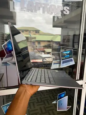 Laptop HP Dragonfly G4 32GB Intel Core i7 SSD 256GB