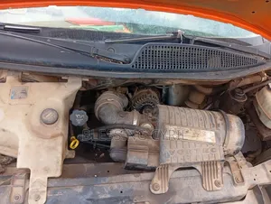 Chevrolet Viking 1990 Orange