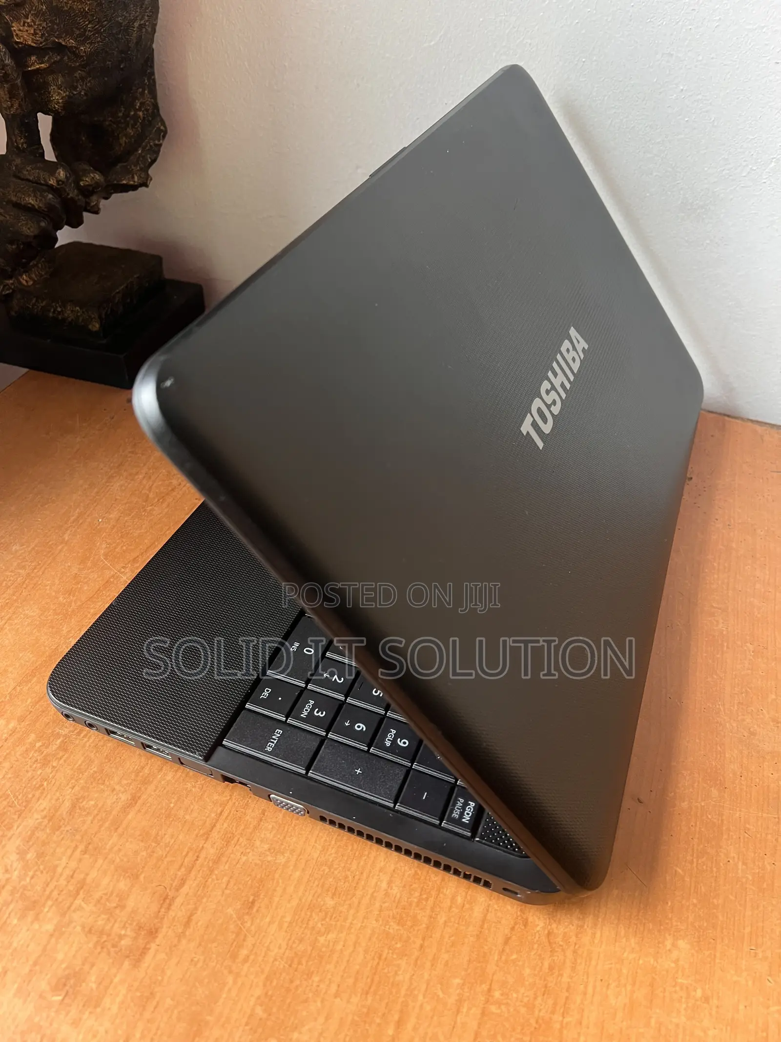 Laptop Toshiba Satellite C855 8GB Intel Celeron HDD 320GB