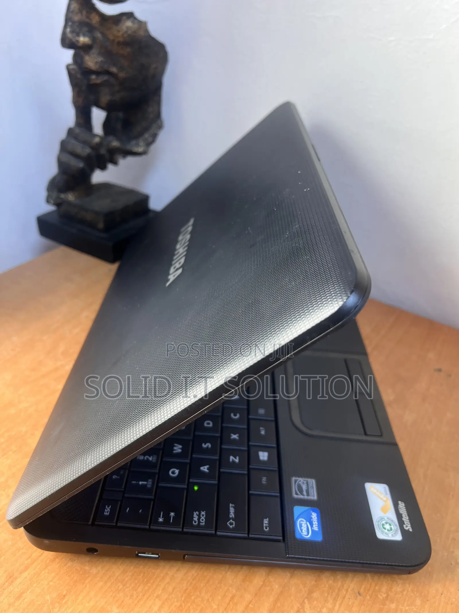 Laptop Toshiba Satellite C855 8GB Intel Celeron HDD 320GB
