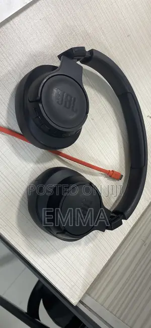 JBL Tune 770nc