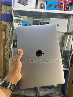 Laptop Apple MacBook Pro 2017 8GB Intel Core i5 SSD 256GB