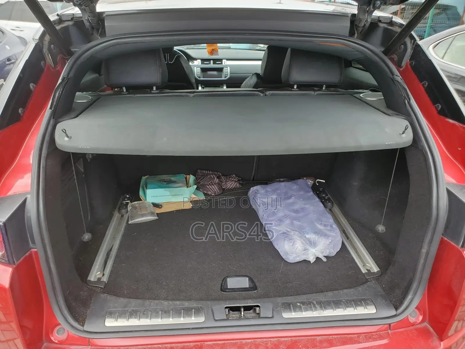 Land Rover Range Rover 2012 Red