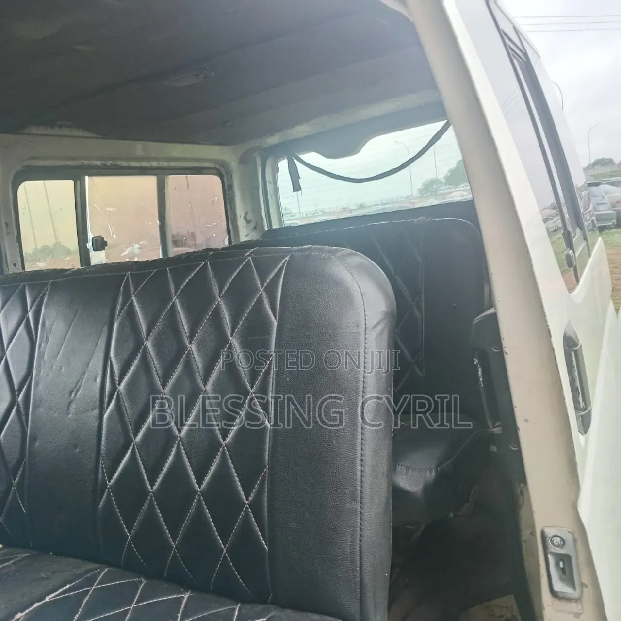 Toyota HiAce 2010 White