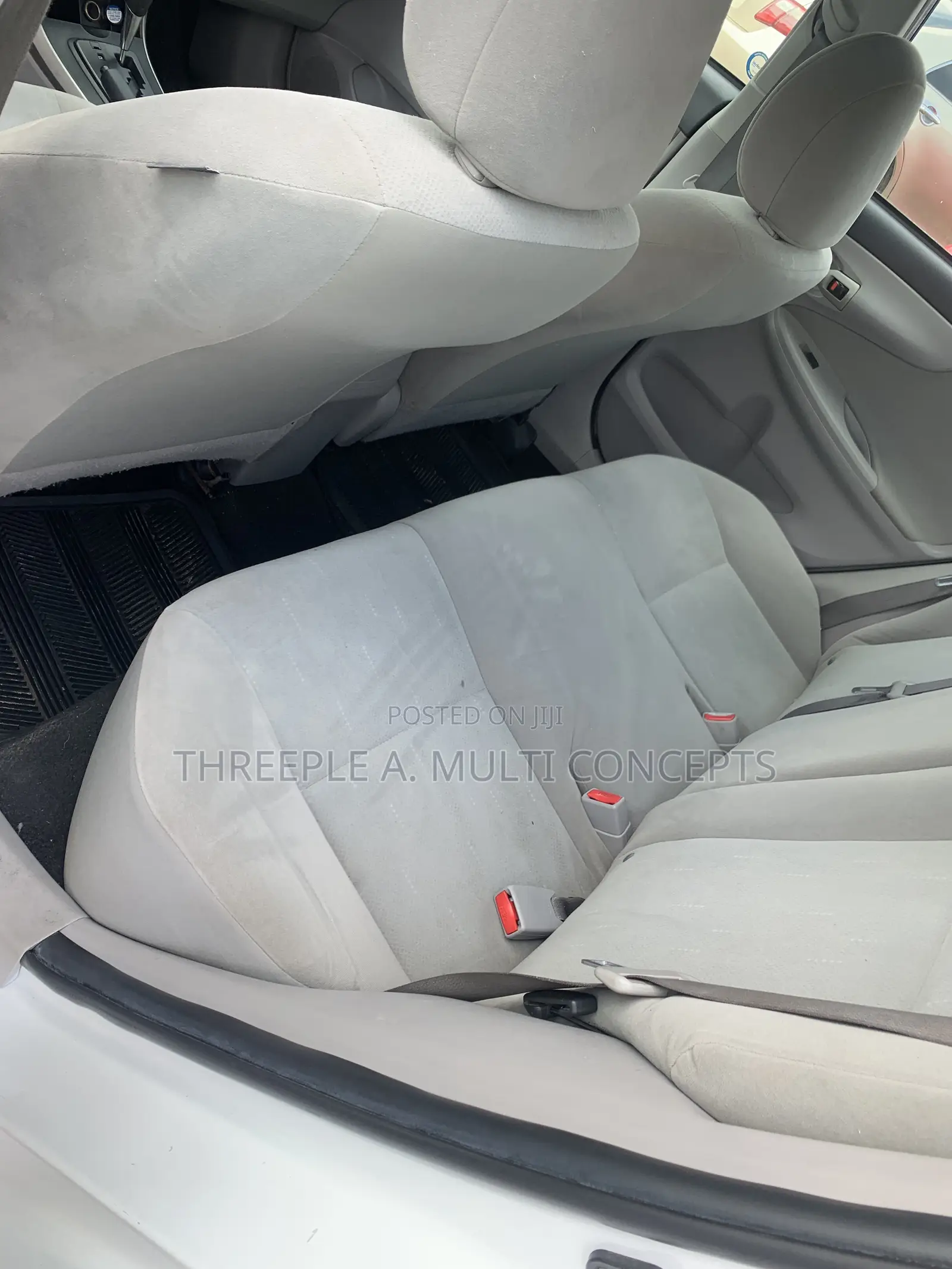 Toyota Corolla 2012 White