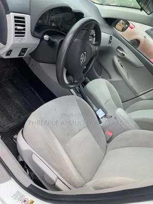 Toyota Corolla 2012 White