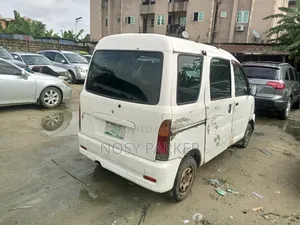 Daihatsu Hijet 2002 White