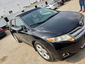 Toyota Venza LE 2011 Black
