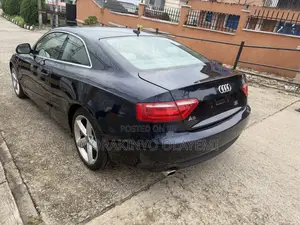 Audi A5 2010 Blue