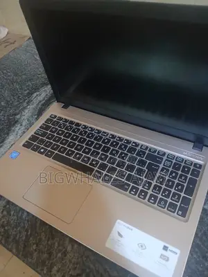 Laptop Asus Vivobook 16 4GB Intel Core i5 SSHD (Hybrid) 500GB