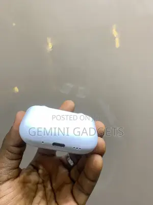 Clean Used Airpod Pro3, Original