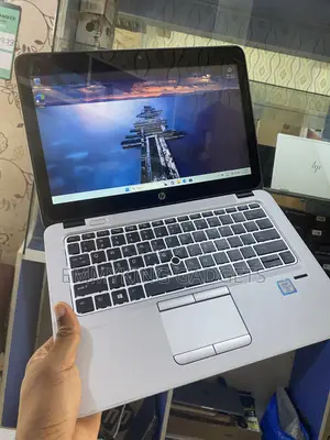 Laptop HP EliteBook 820 G3 8GB Intel Core i7 SSD 256GB