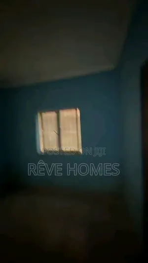 Mini Flat in Fadeyi for rent
