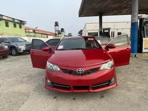Toyota Camry SE Sport 4dr Sedan (2.5L 4cyl 6A) 2014 Red