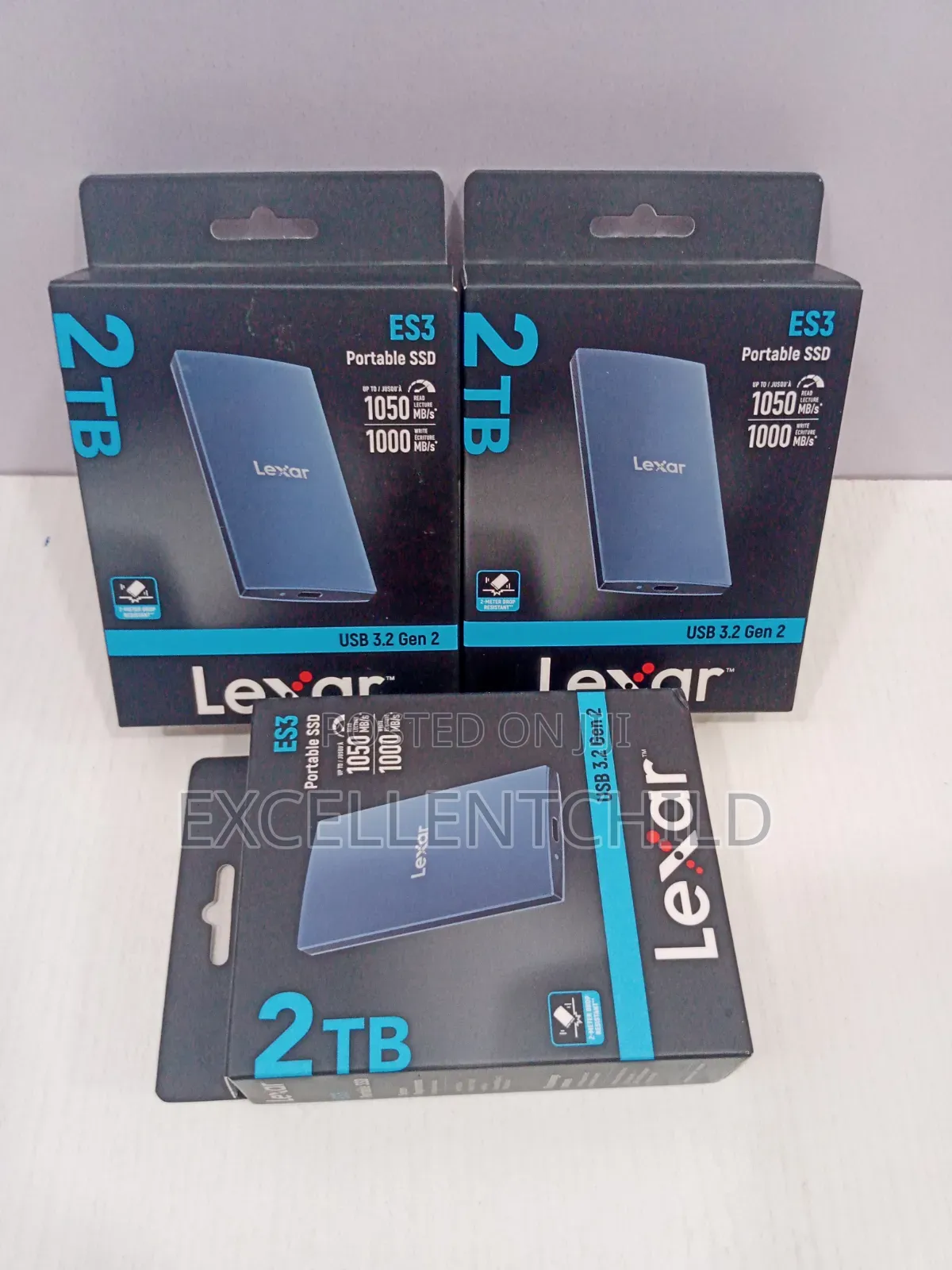 Lexar Usb-C 3.2 Gen2 2tb Portable SSD Es3 With R W 1050 Mb/S.