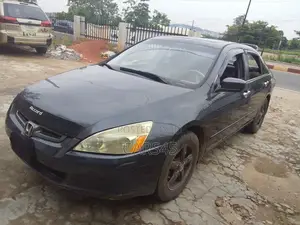 Honda Accord 2005 Gray
