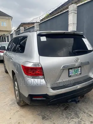 Toyota Highlander 2013 Silver
