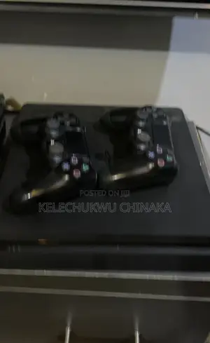 Playstation 4 Slim