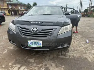 Toyota Camry 2.4 XLE 2008 Gray