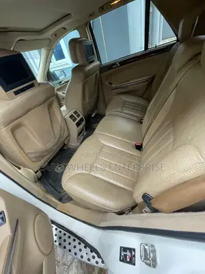 Mercedes-Benz M Class 2007 White