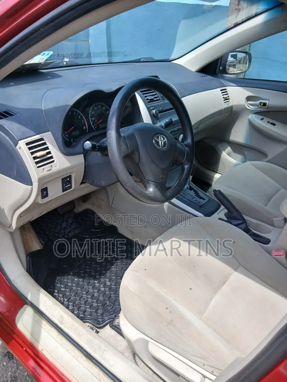 Toyota Corolla 2012 Red