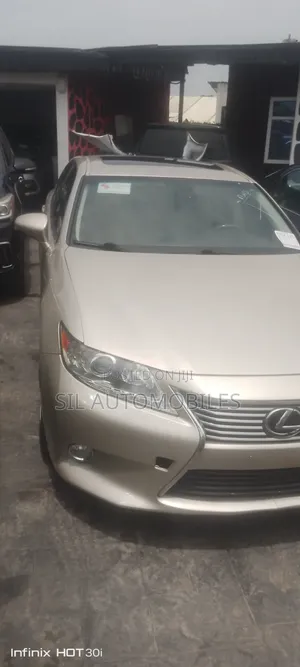 Lexus ES 2013 Gold