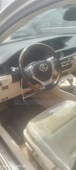 Lexus ES 2013 Gold