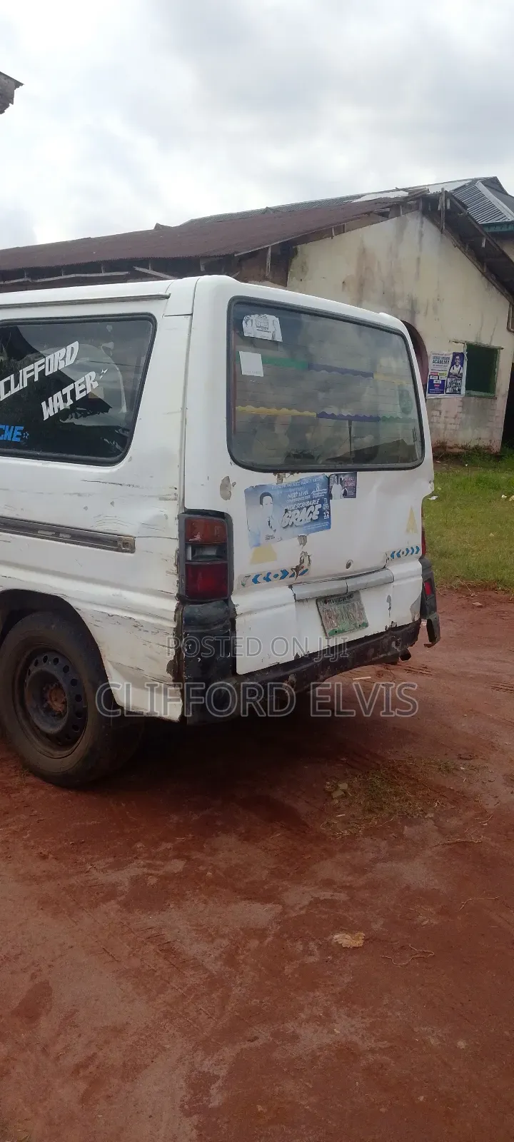 Mitsubishi L300 2000 White