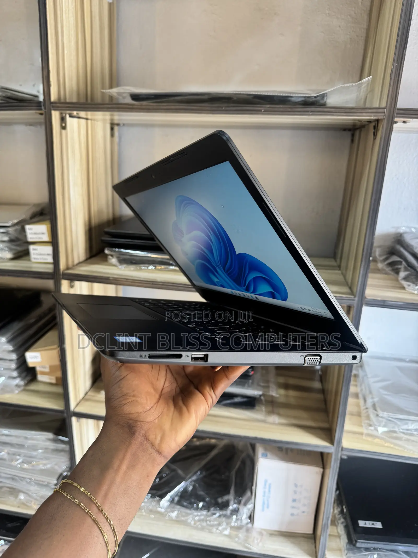Laptop Dell Latitude 3490 8GB Intel Core i3 SSD 128GB
