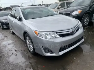 Toyota Camry LE 4dr Sedan (2.5L 4cyl 6A) 2013 Silver