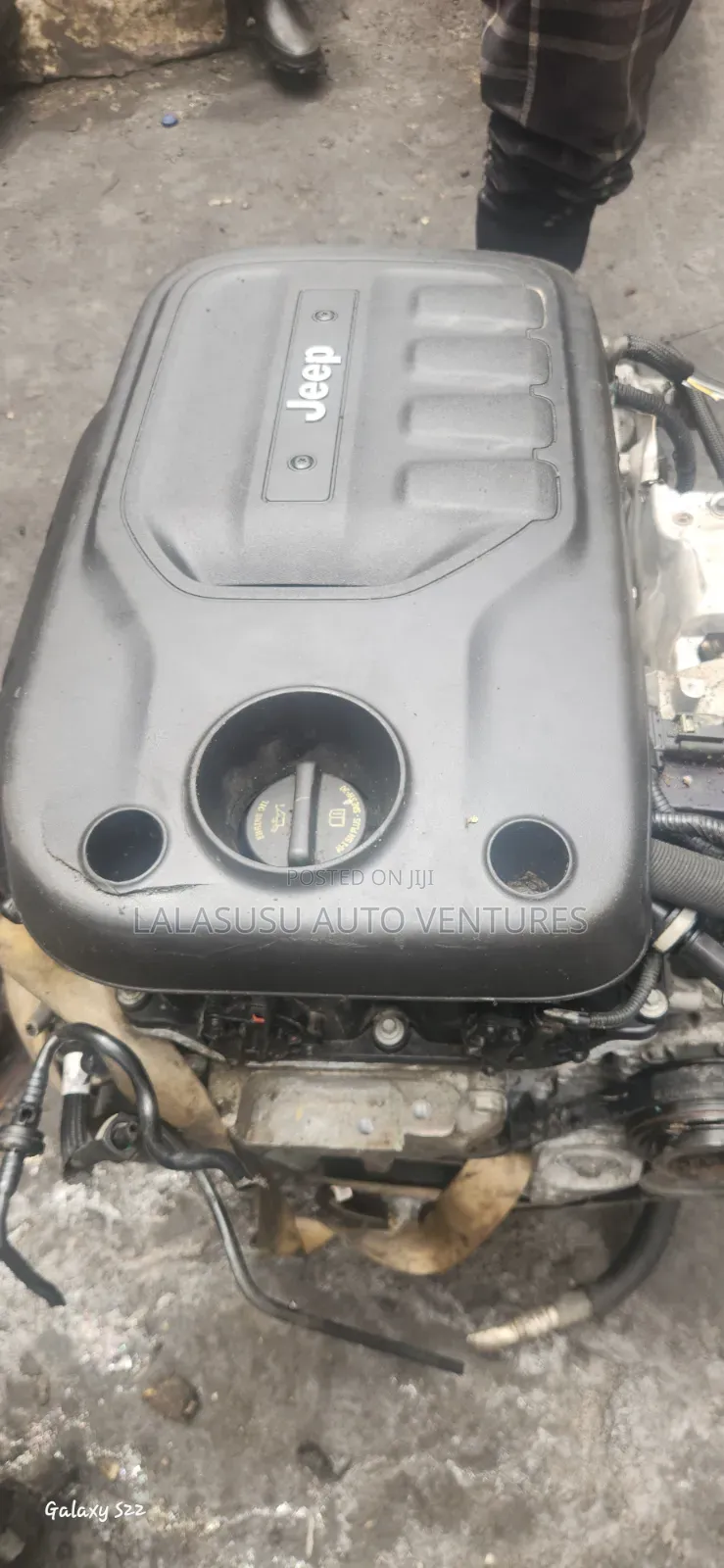 Complete Engine and Transmission for Cherokee 4 Plug