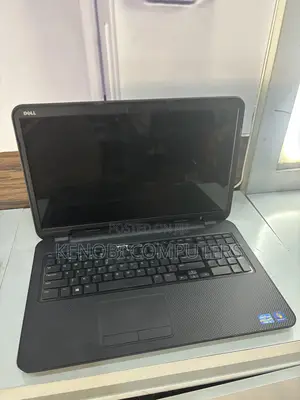 Laptop Dell Inspiron 17 3721 4GB Intel Core i3 HDD 640GB