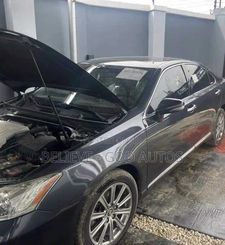 Lexus ES 350 2011 Gray