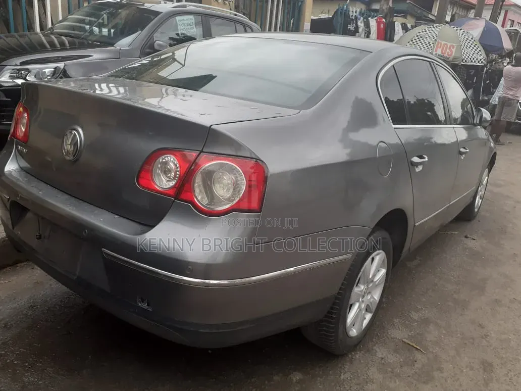 Volkswagen Passat 2007 Gray