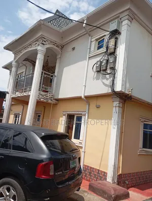 3bdrm Block of Flats in Gbadebo Street, Gberigbe for rent