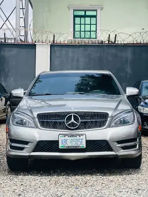 Mercedes-Benz C300 2008 Gray