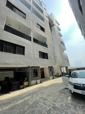 2bdrm Apartment in Lekki Phase 1 for rent
