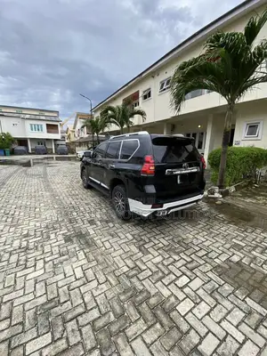 Toyota Land Cruiser Prado 2009 Black
