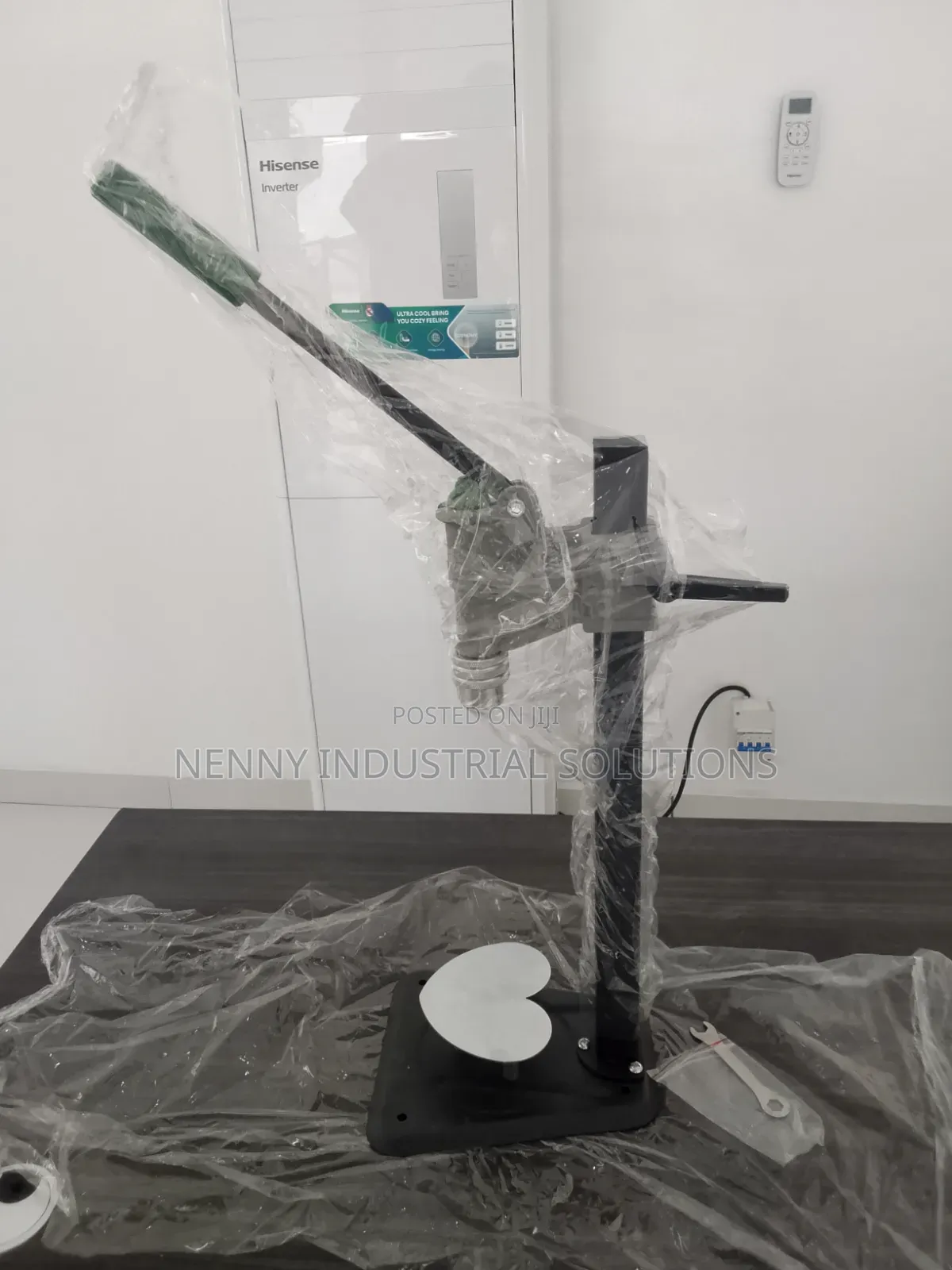 Perfume Bottle Capping Machine - Bottle Capper