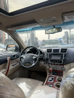 Toyota Highlander 2012 Blue